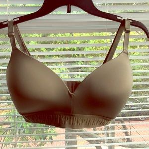 Pink Victoria’s Secret sports bra